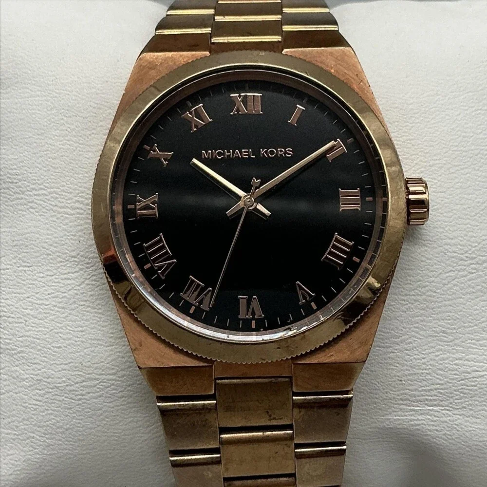 Michael Kors MK-5937 Womens Watch 38mm Black Dial Gold Tone New Battery 8